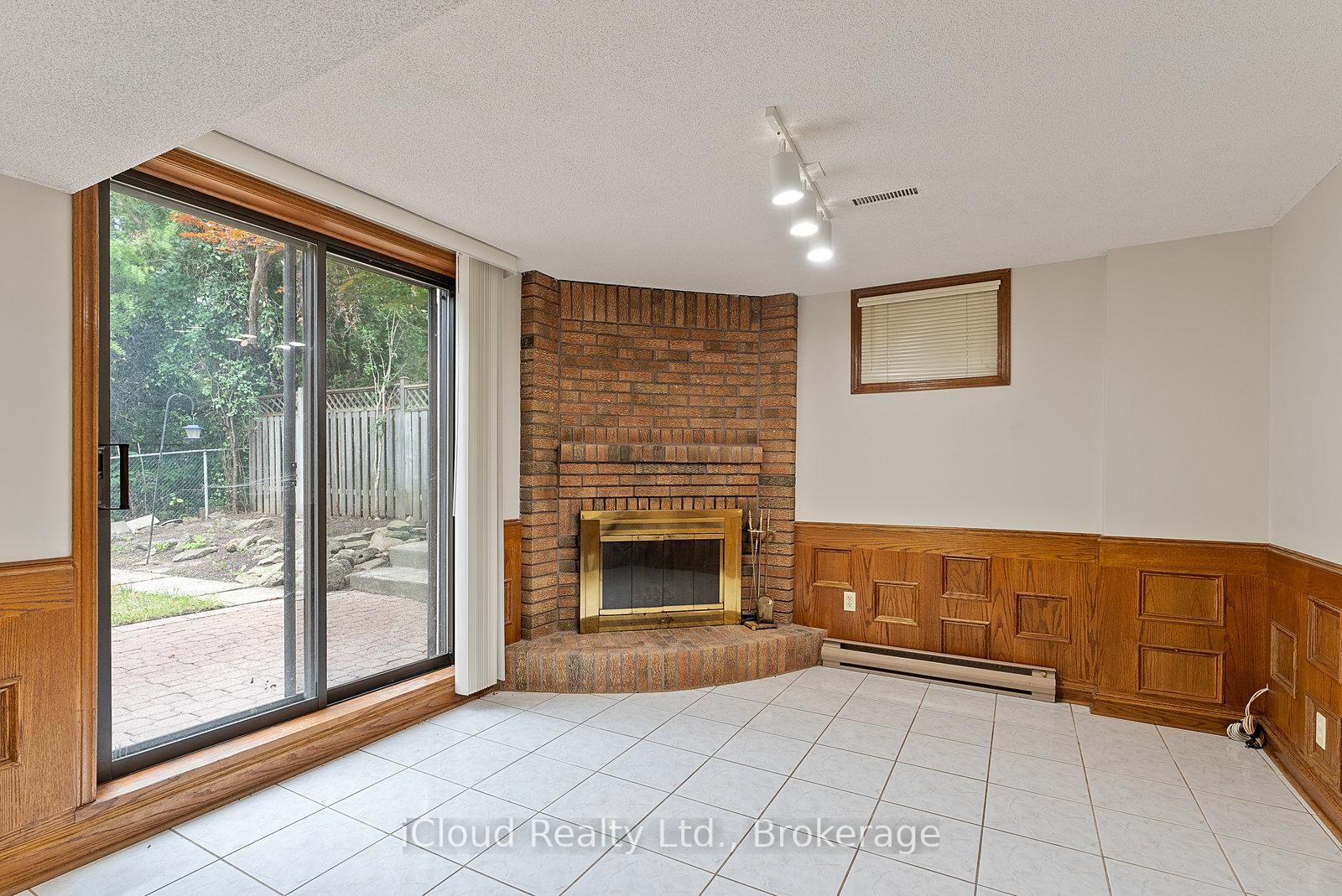 Listing Image 47