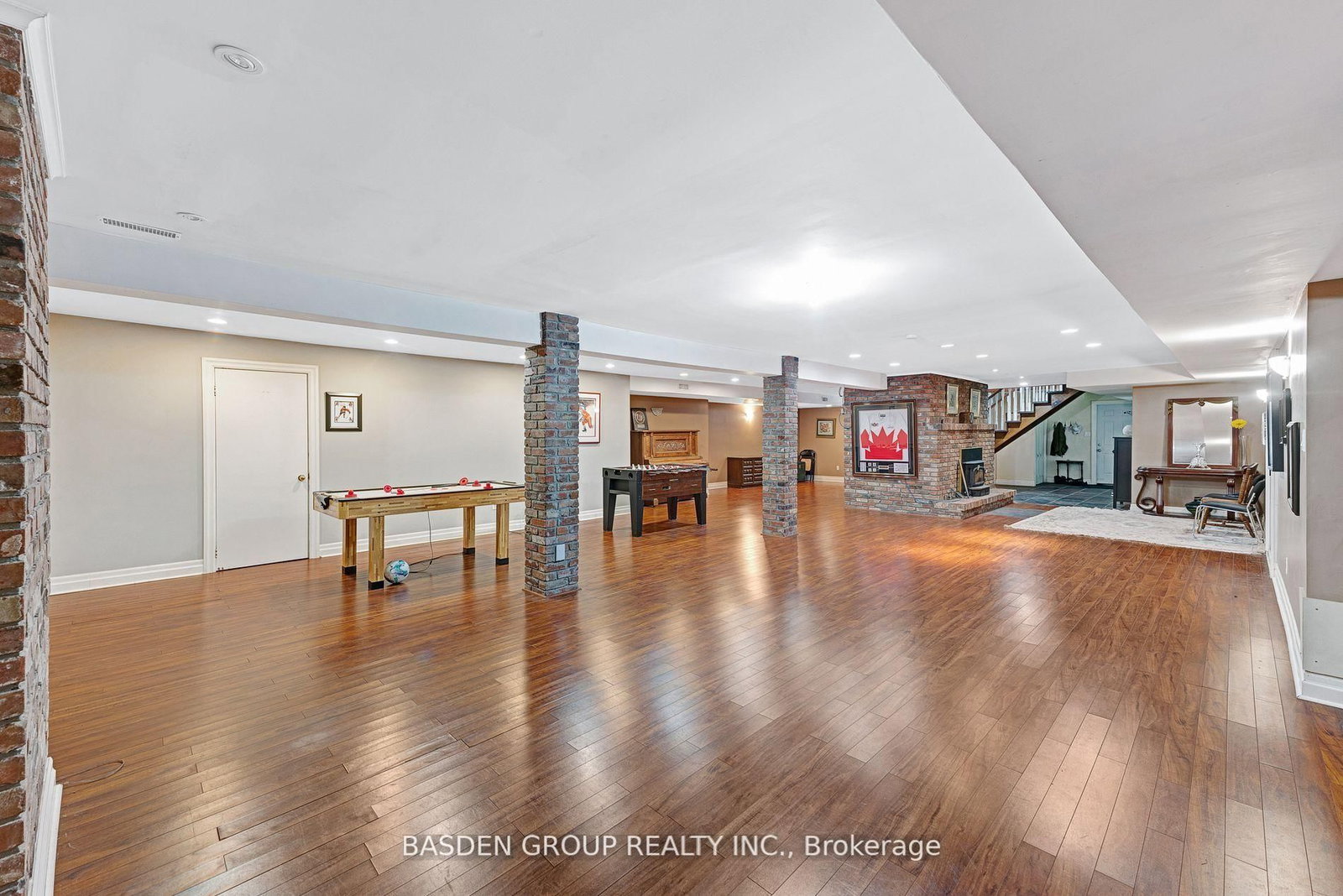 Listing Image 31