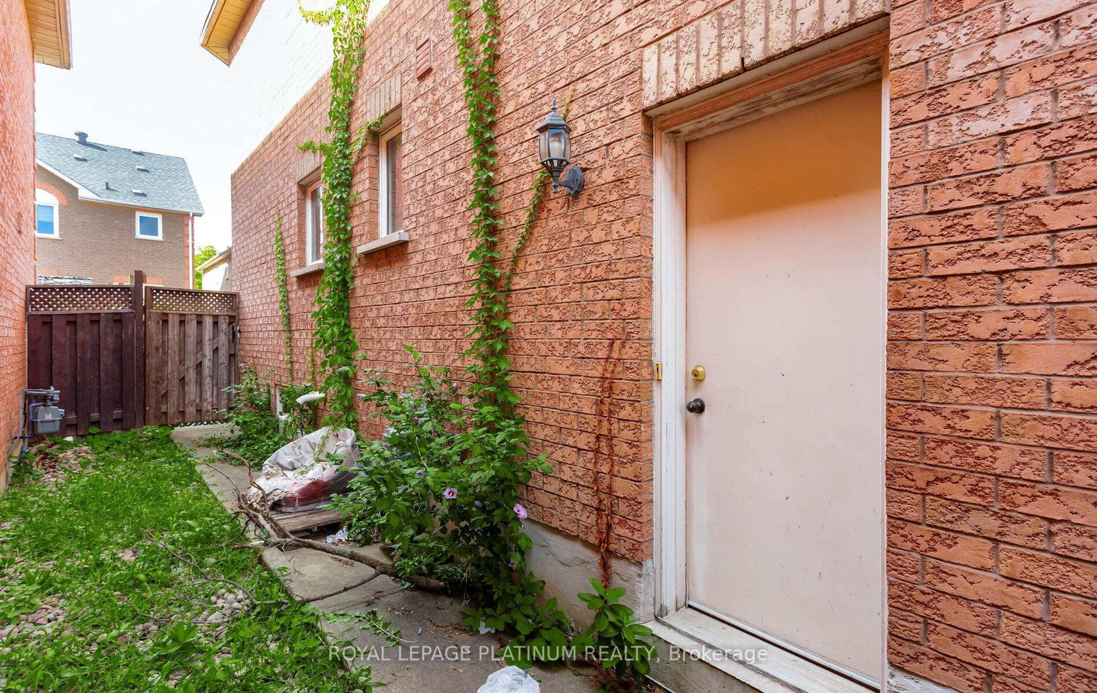 Listing Image 45