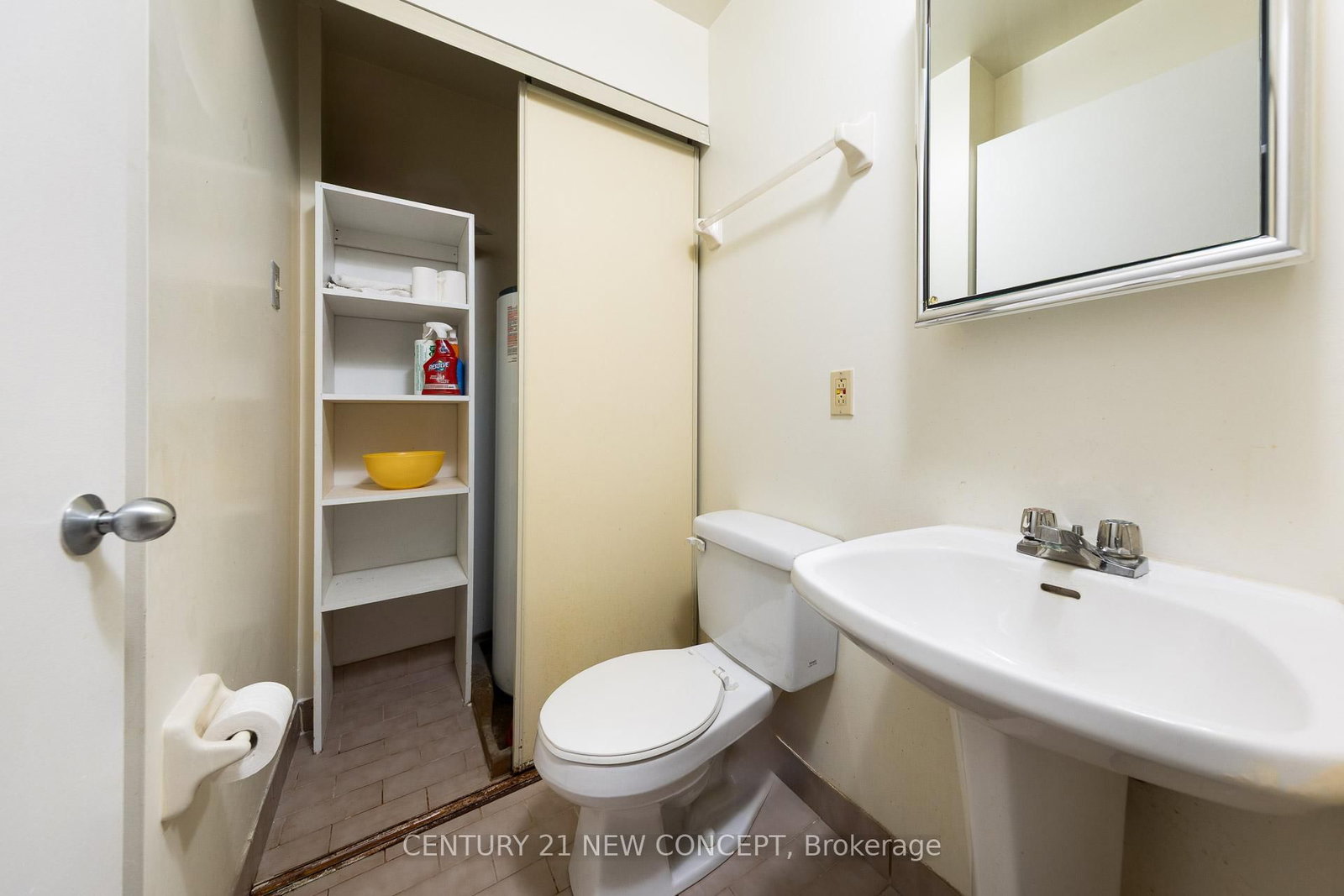 Listing Image 14