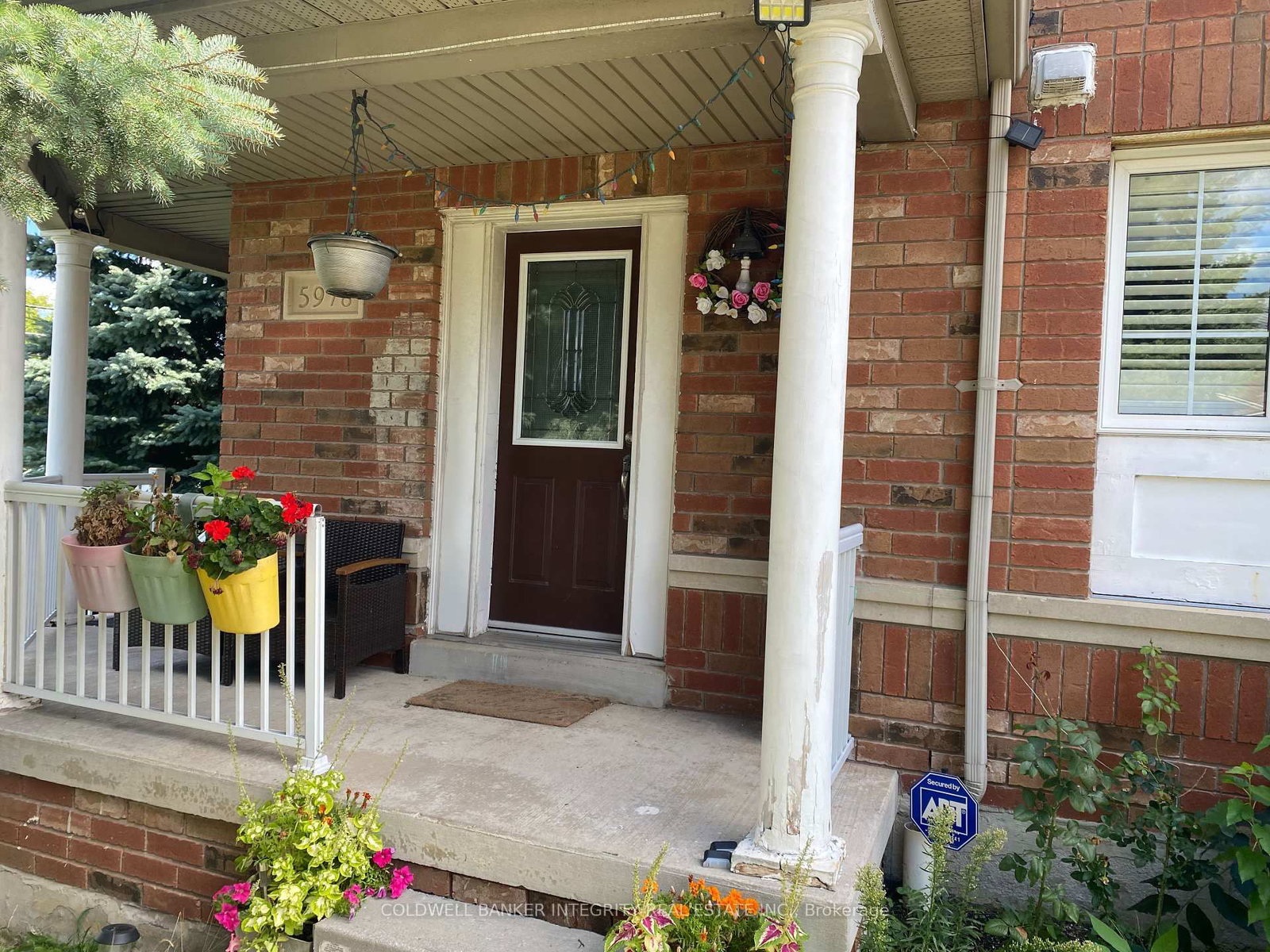 Listing Image 9