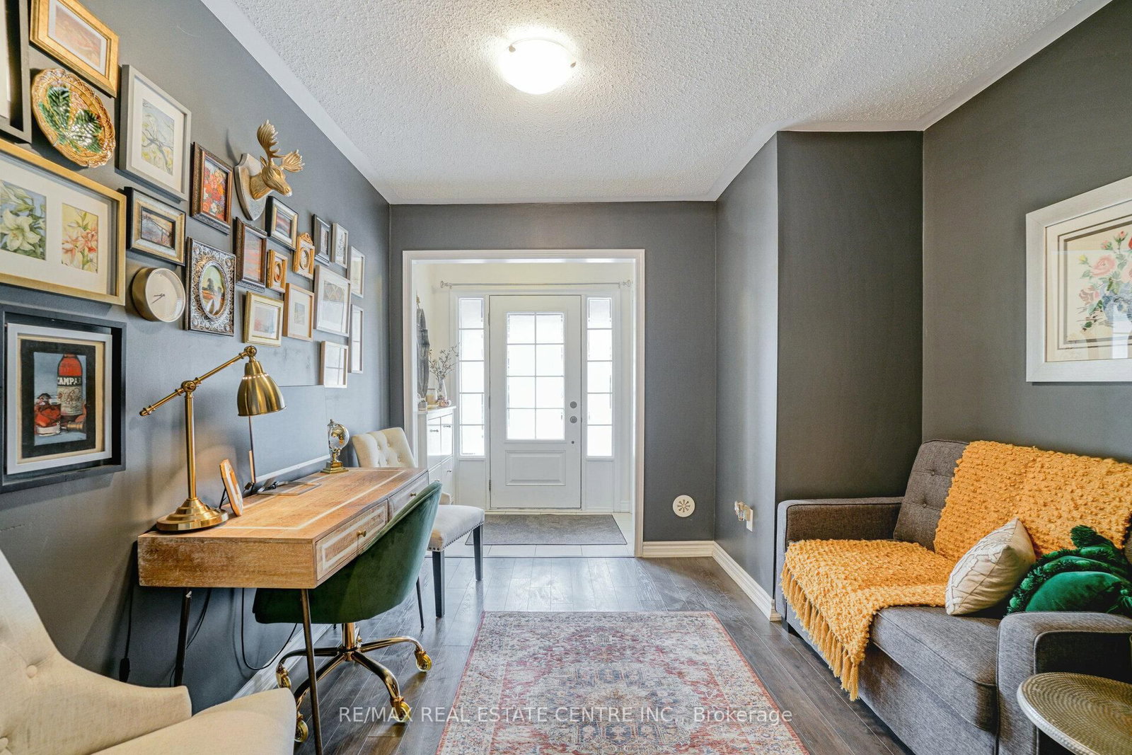 Listing Image 6