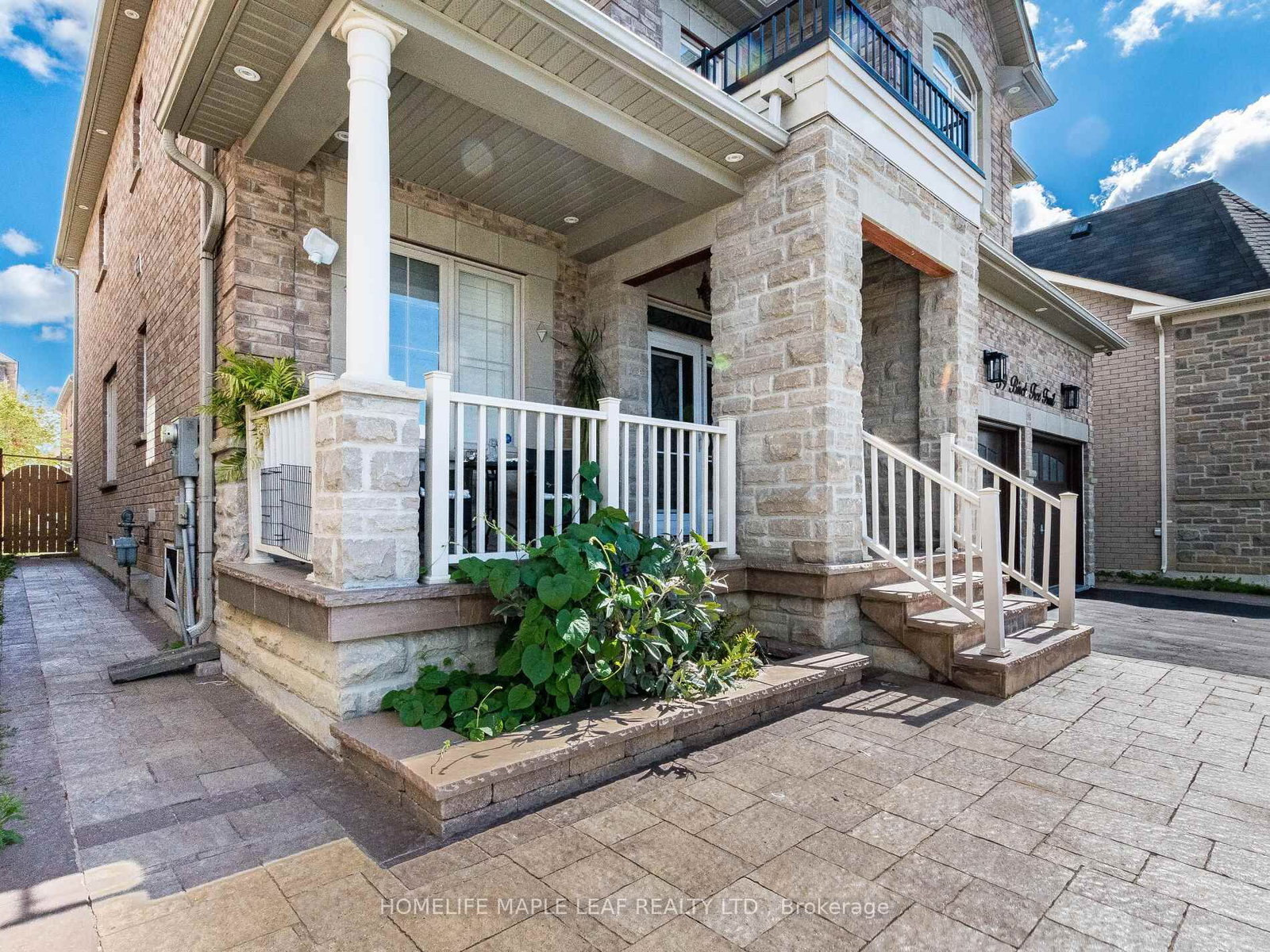 Listing Image 3