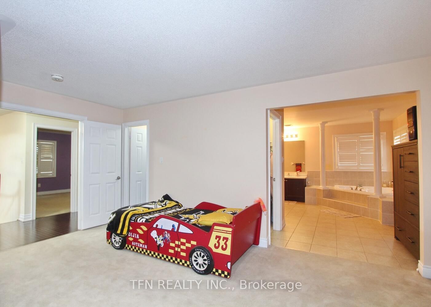 Listing Image 30