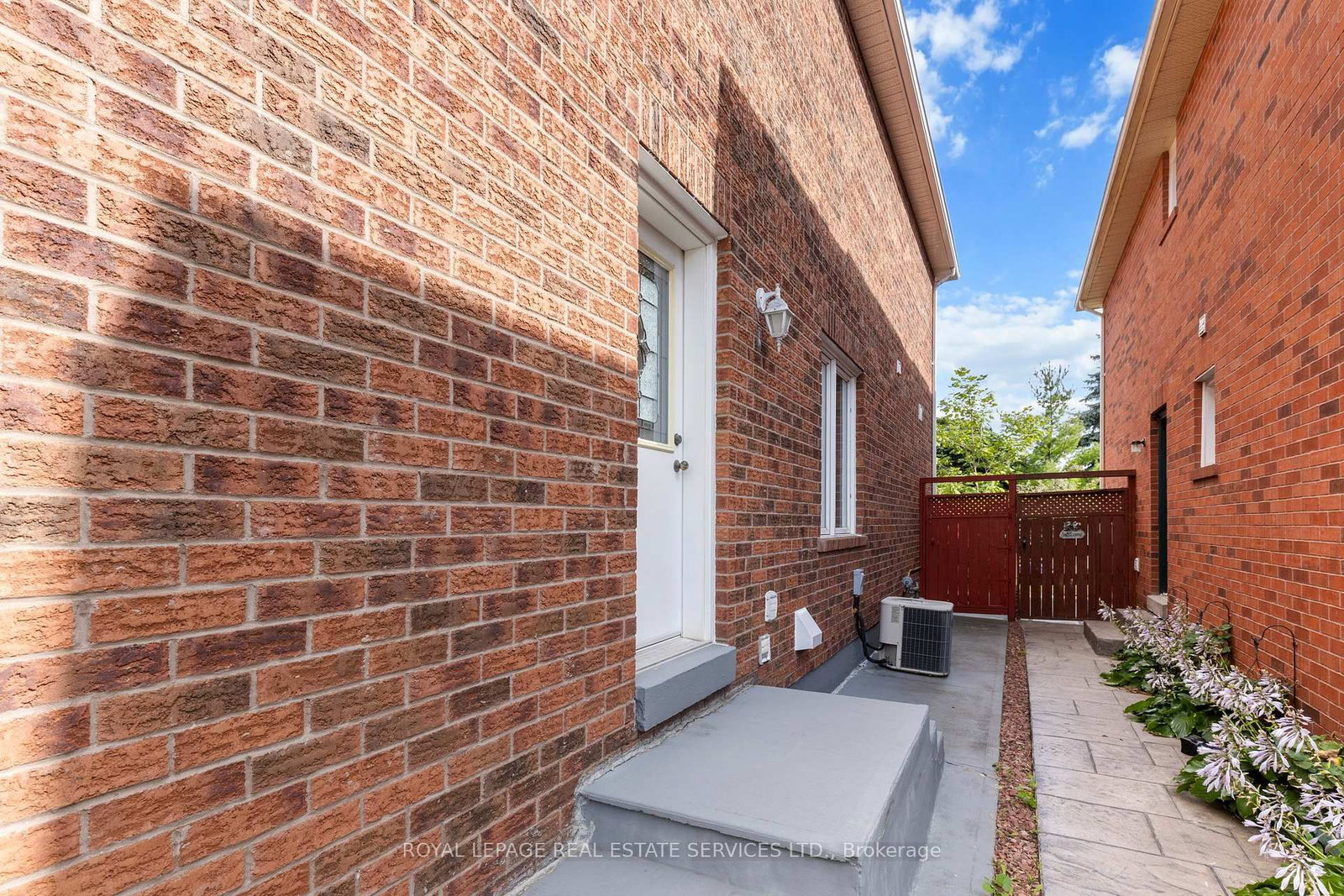 Listing Image 33