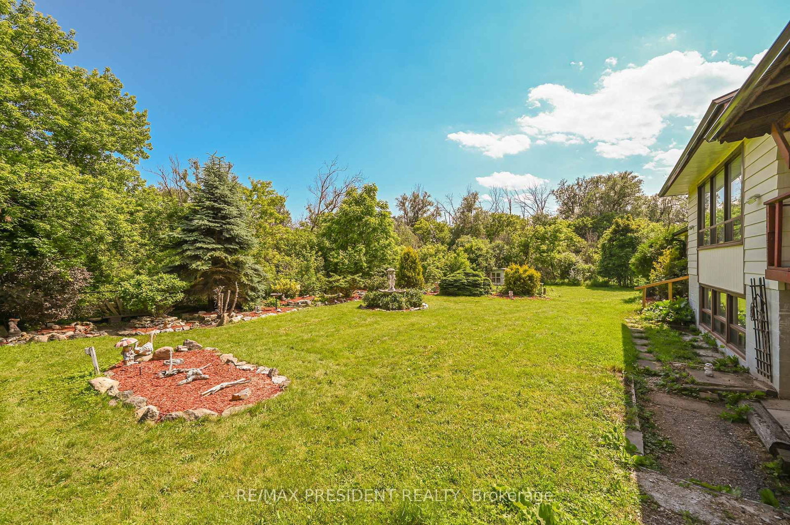 Listing Image 39