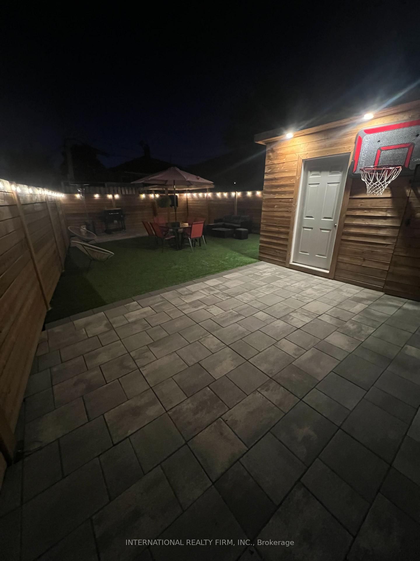 Listing Image 21