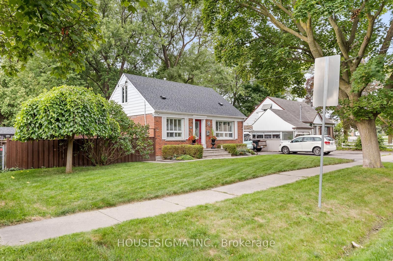 Listing Image 3