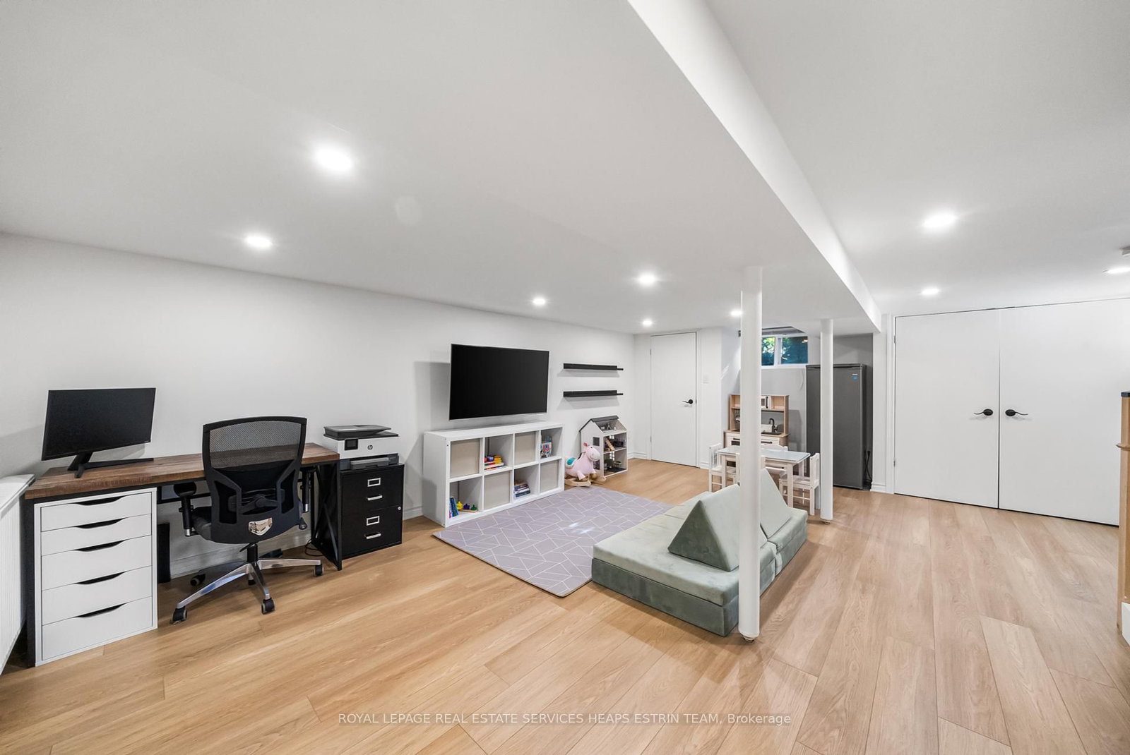 Listing Image 23