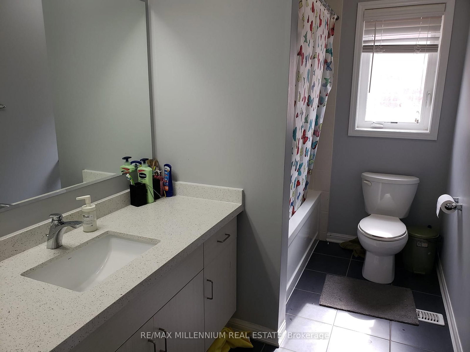 Listing Image 17