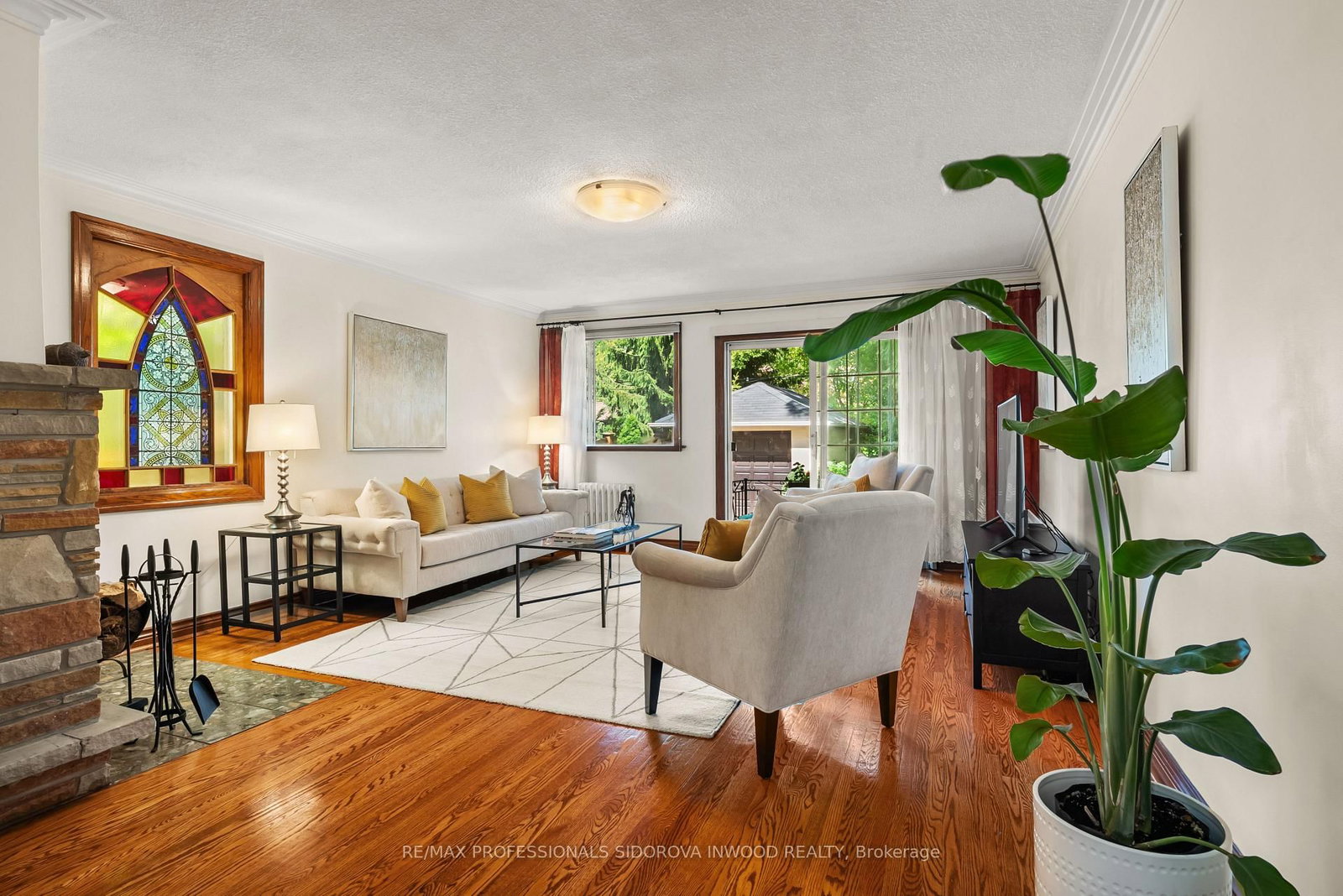 Listing Image 11