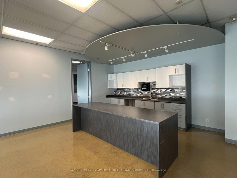 7 - 5055 Satellite Dr, Mississauga, L4W 5K7 | Image 2