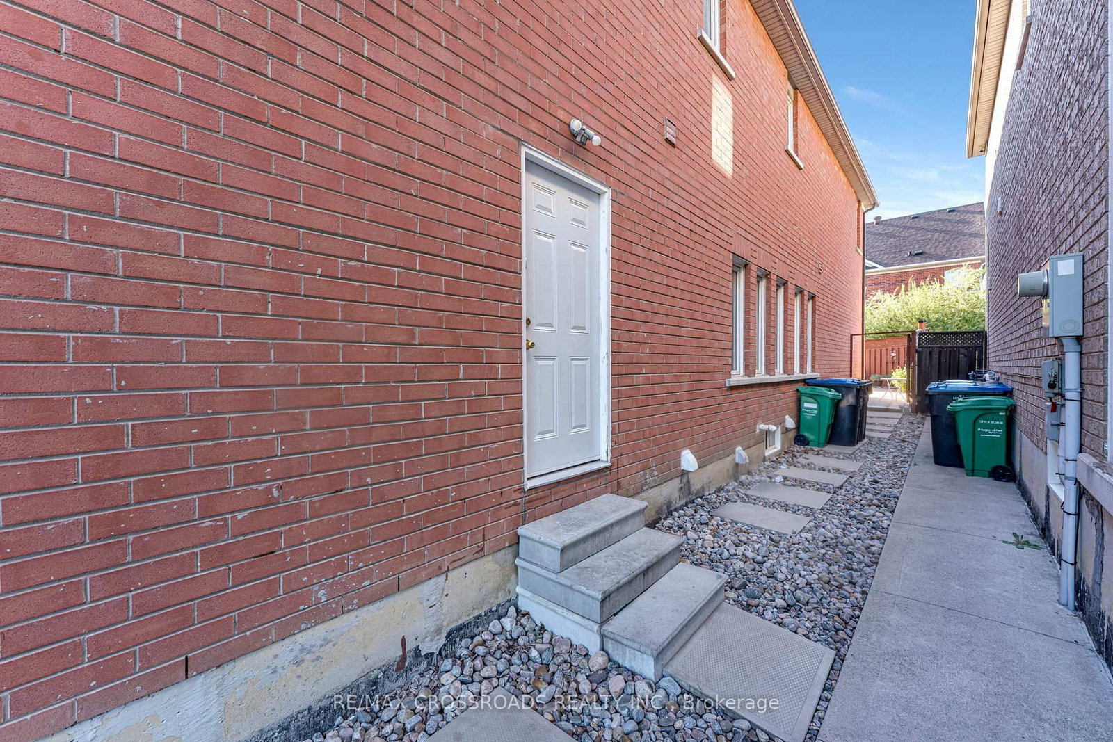 Listing Image 28