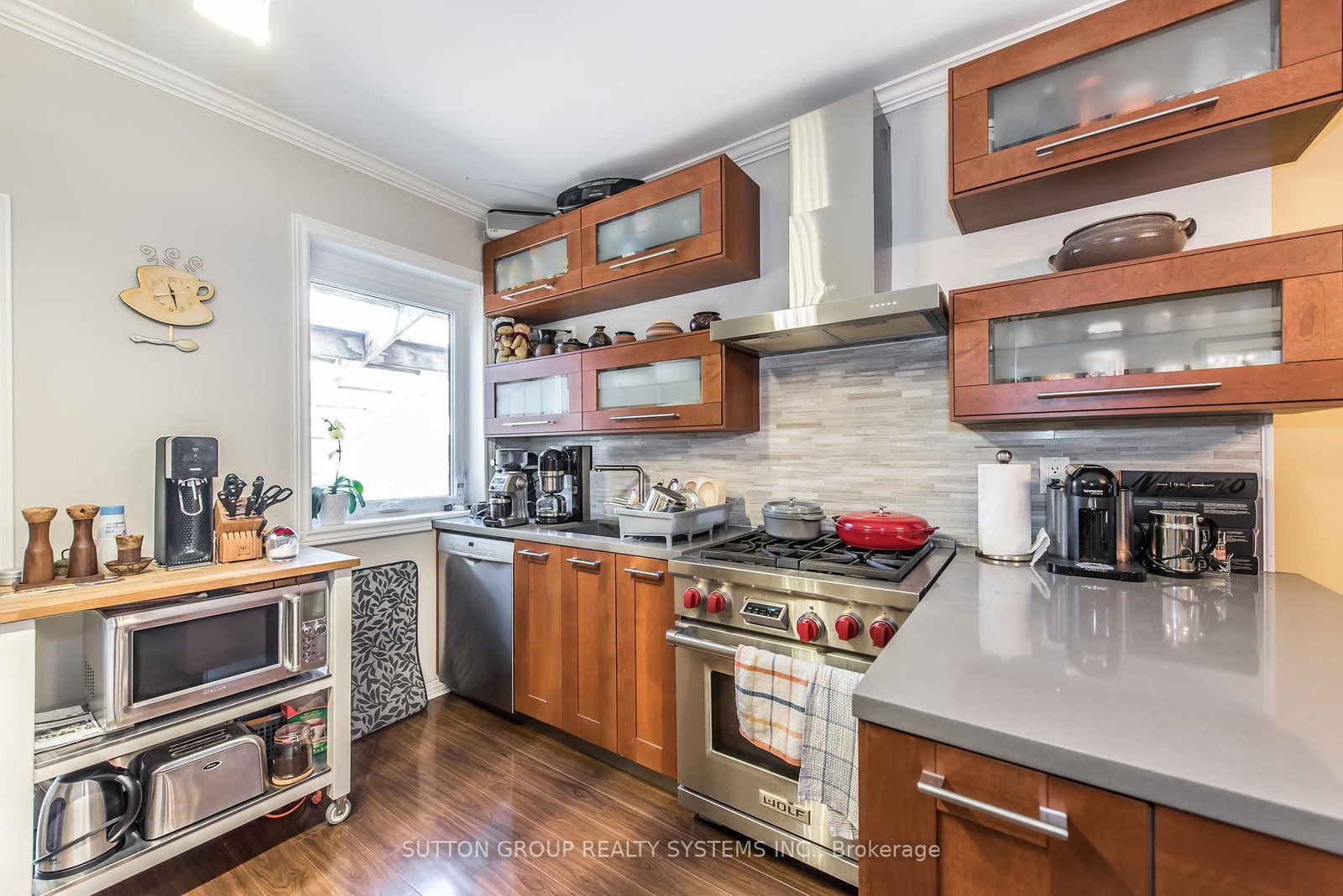 Listing Image 8