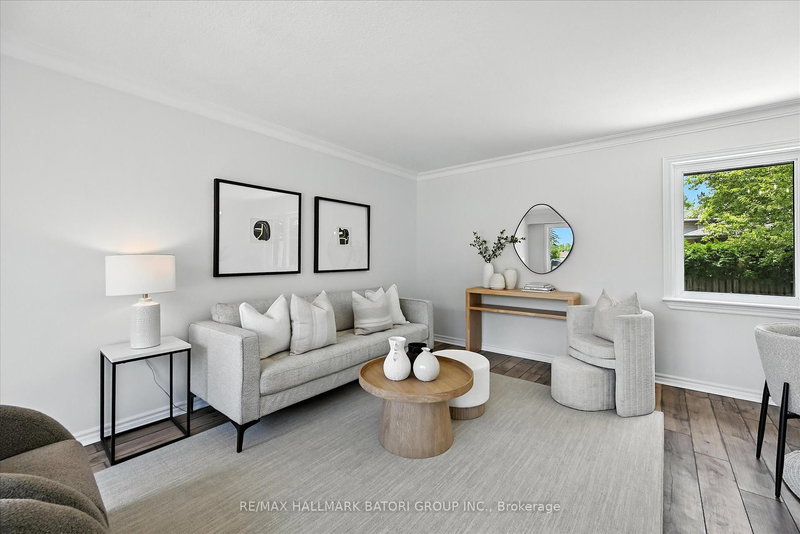 518 Third Line, Oakville, L6L 4A7 | Image 2