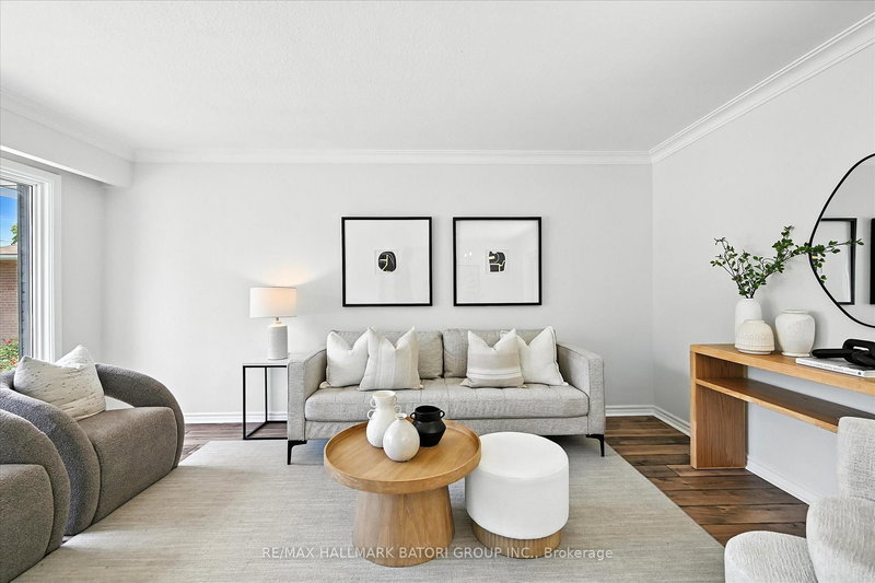 518 Third Line, Oakville, L6L 4A7 | Image 3