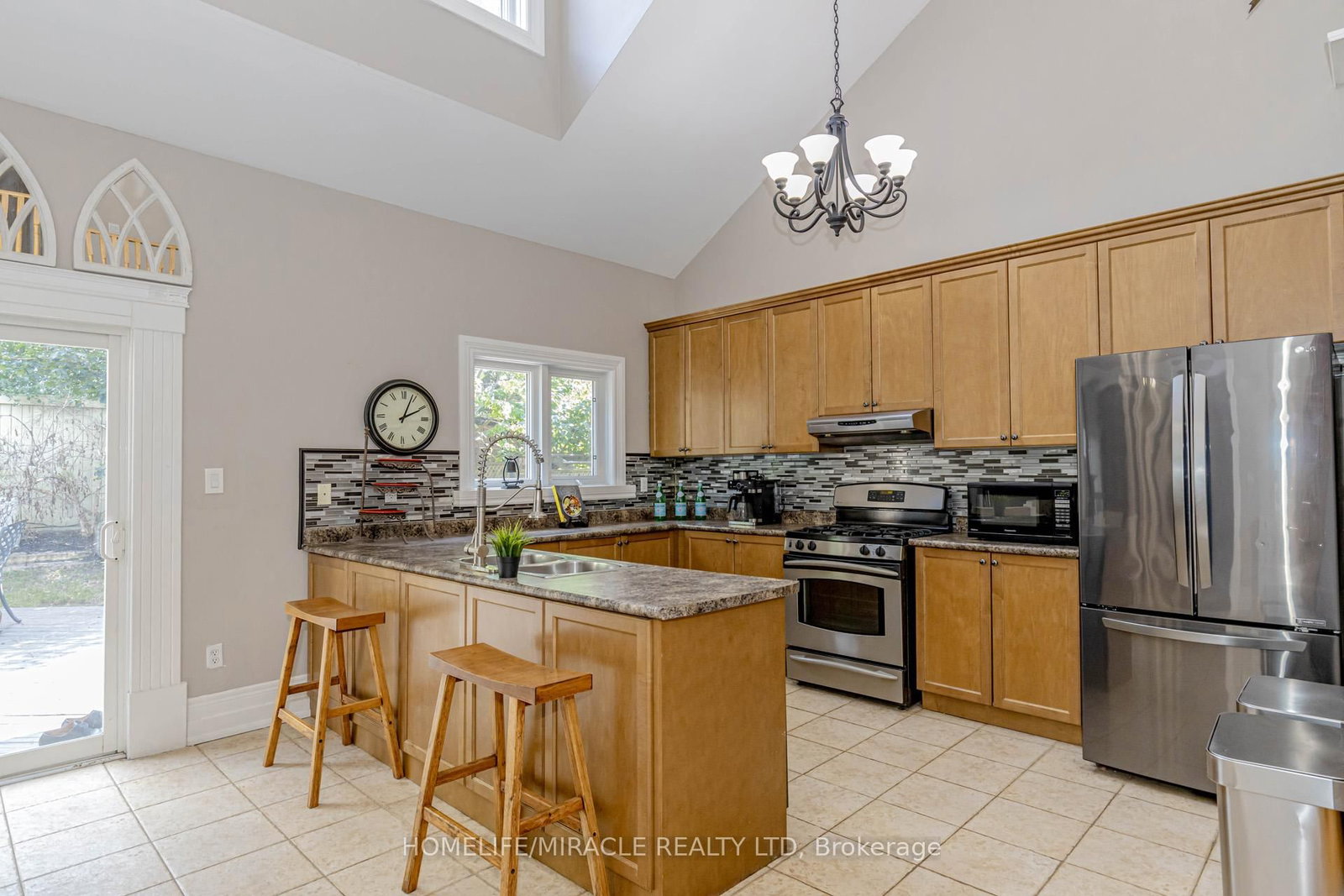 Listing Image 16