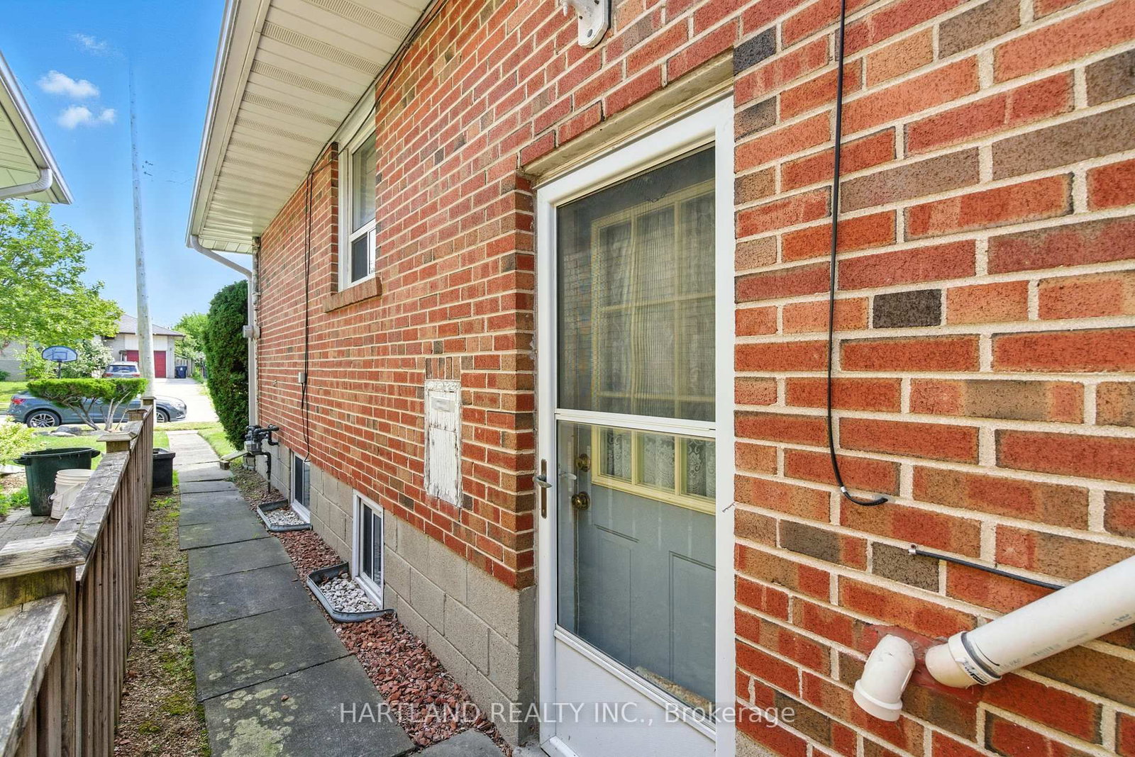 Listing Image 24