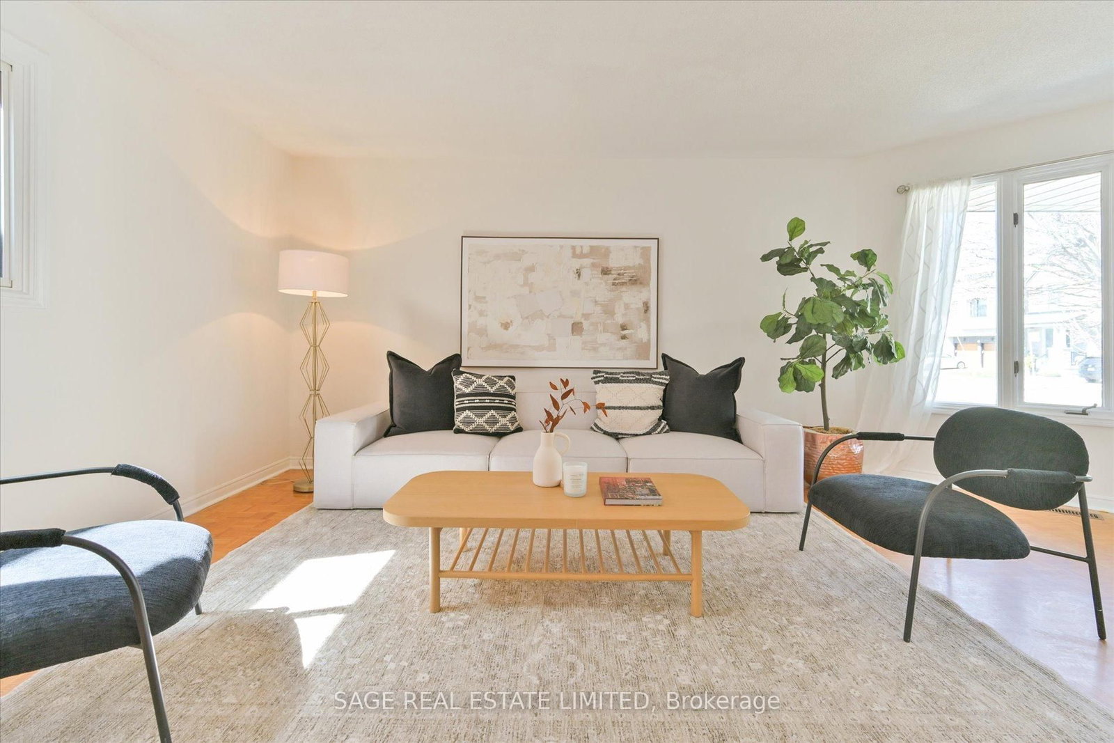 Listing Image 6