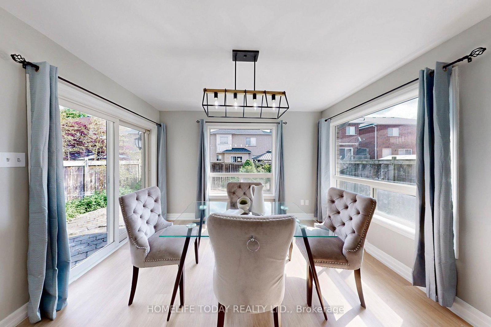 Listing Image 9