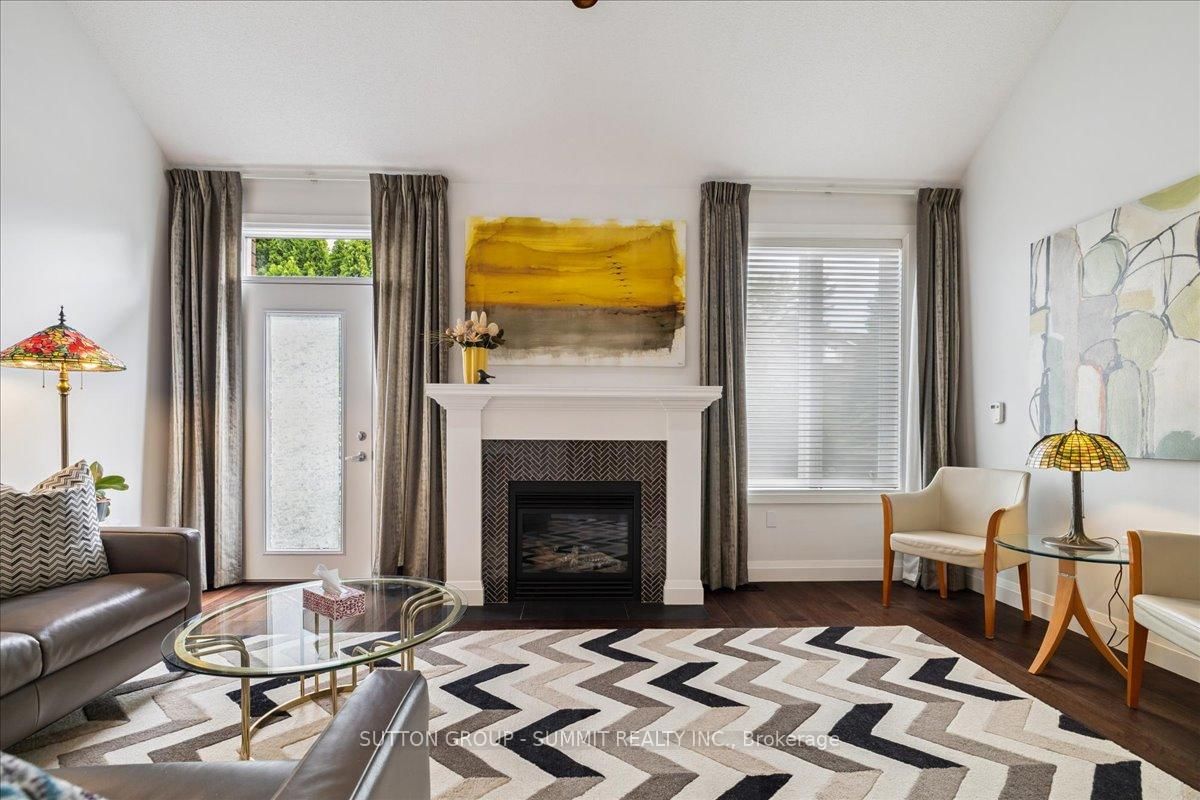 Townhouse sold at 144-2125 Itabashi Way, Burlington, Ontario, L7M 0A1 - Tansley - MLS: W12376682