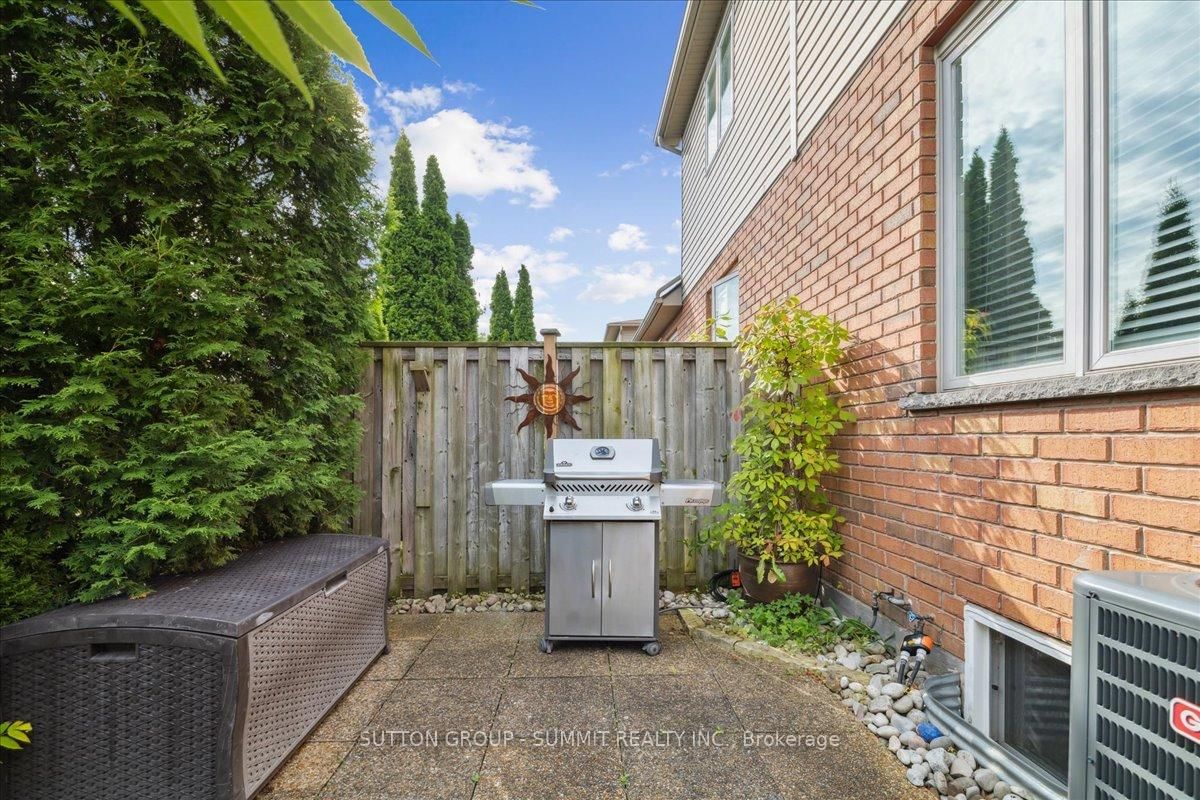 Townhouse sold at 144-2125 Itabashi Way, Burlington, Ontario, L7M 0A1 - Tansley - MLS: W12376682