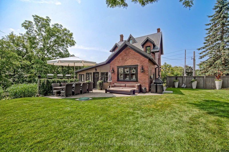 11 Main St S, Milton, L0P 1B0 | Image 2