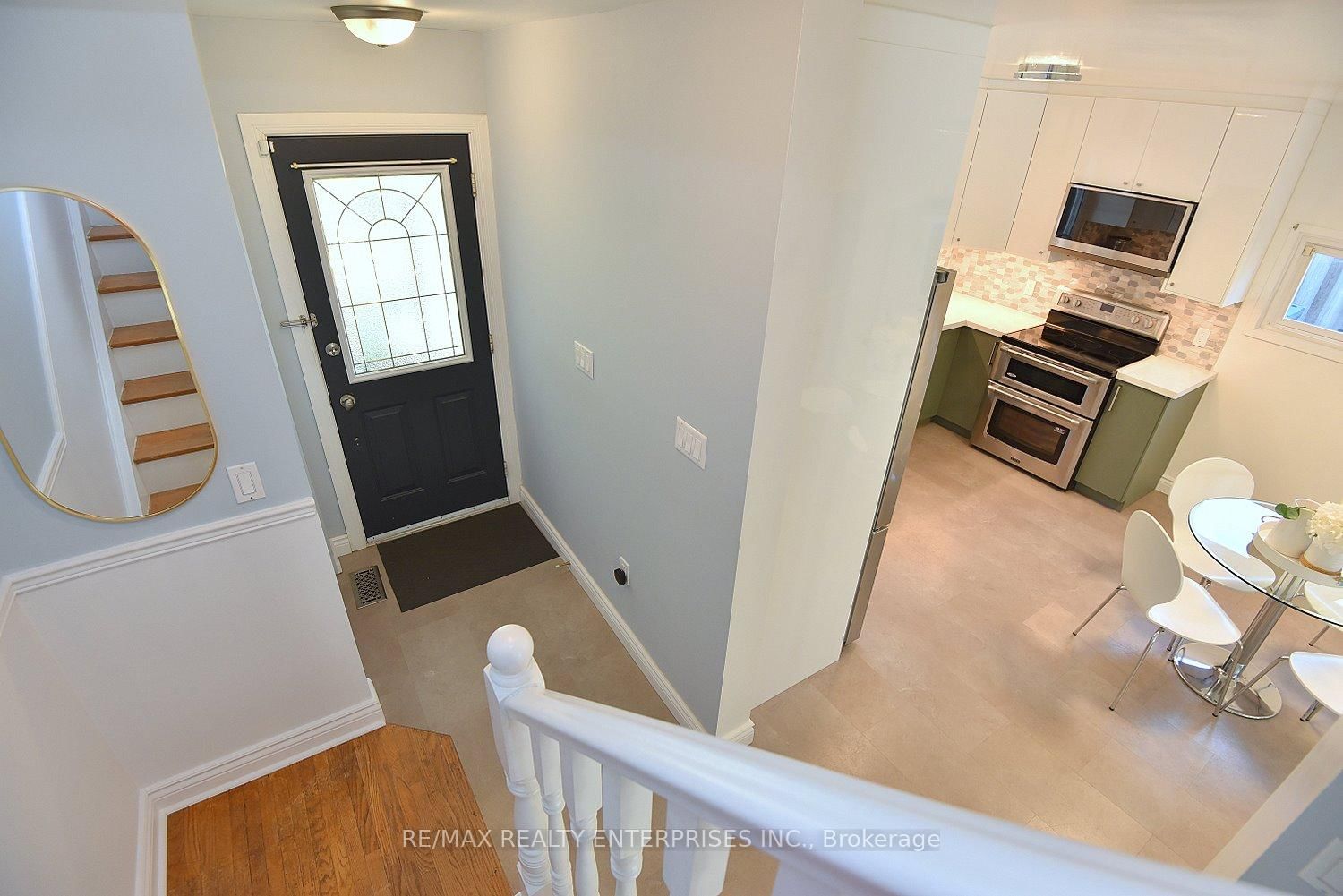 Listing Image 15