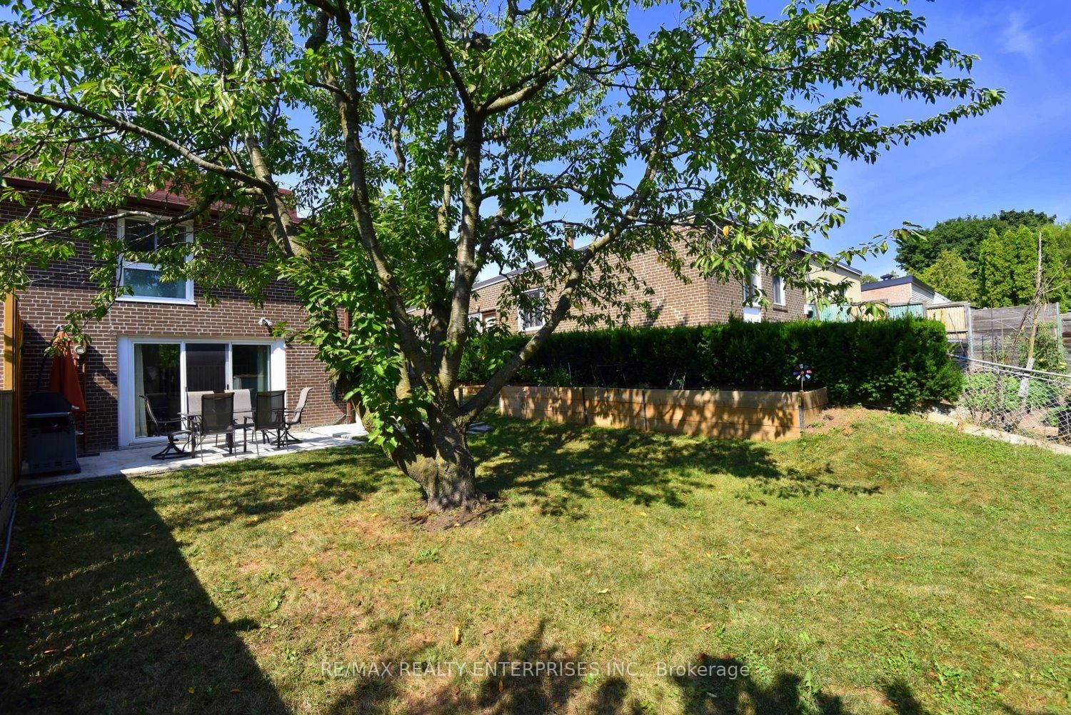 Listing Image 8
