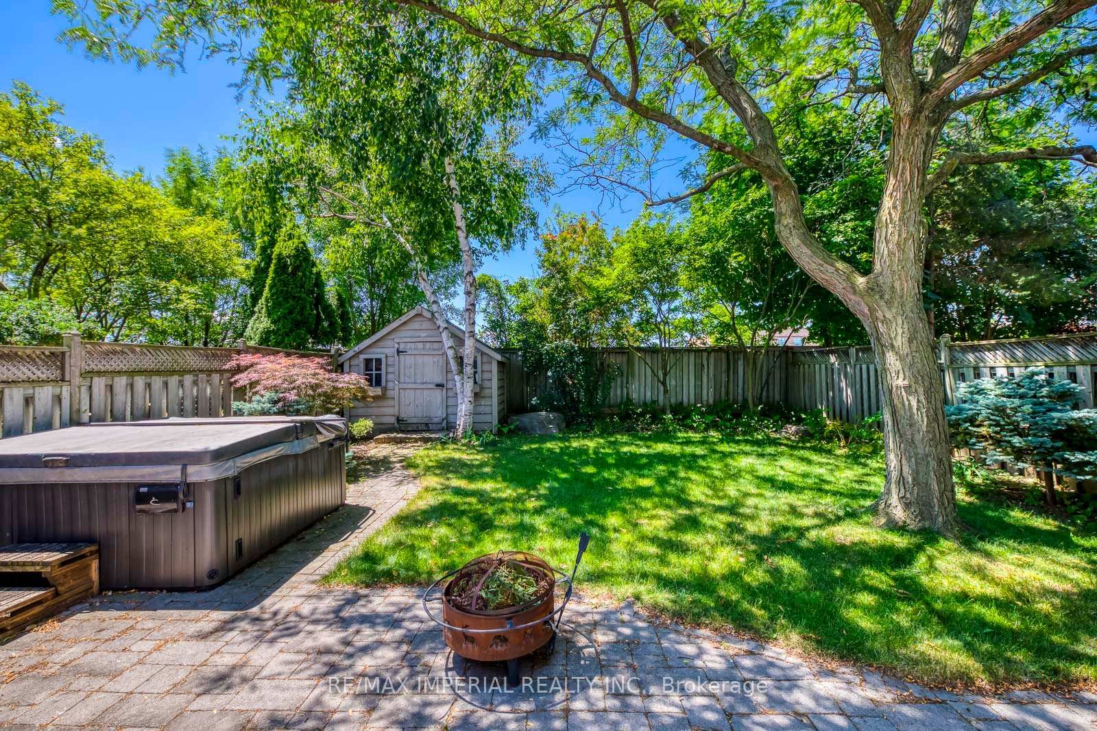 Listing Image 11