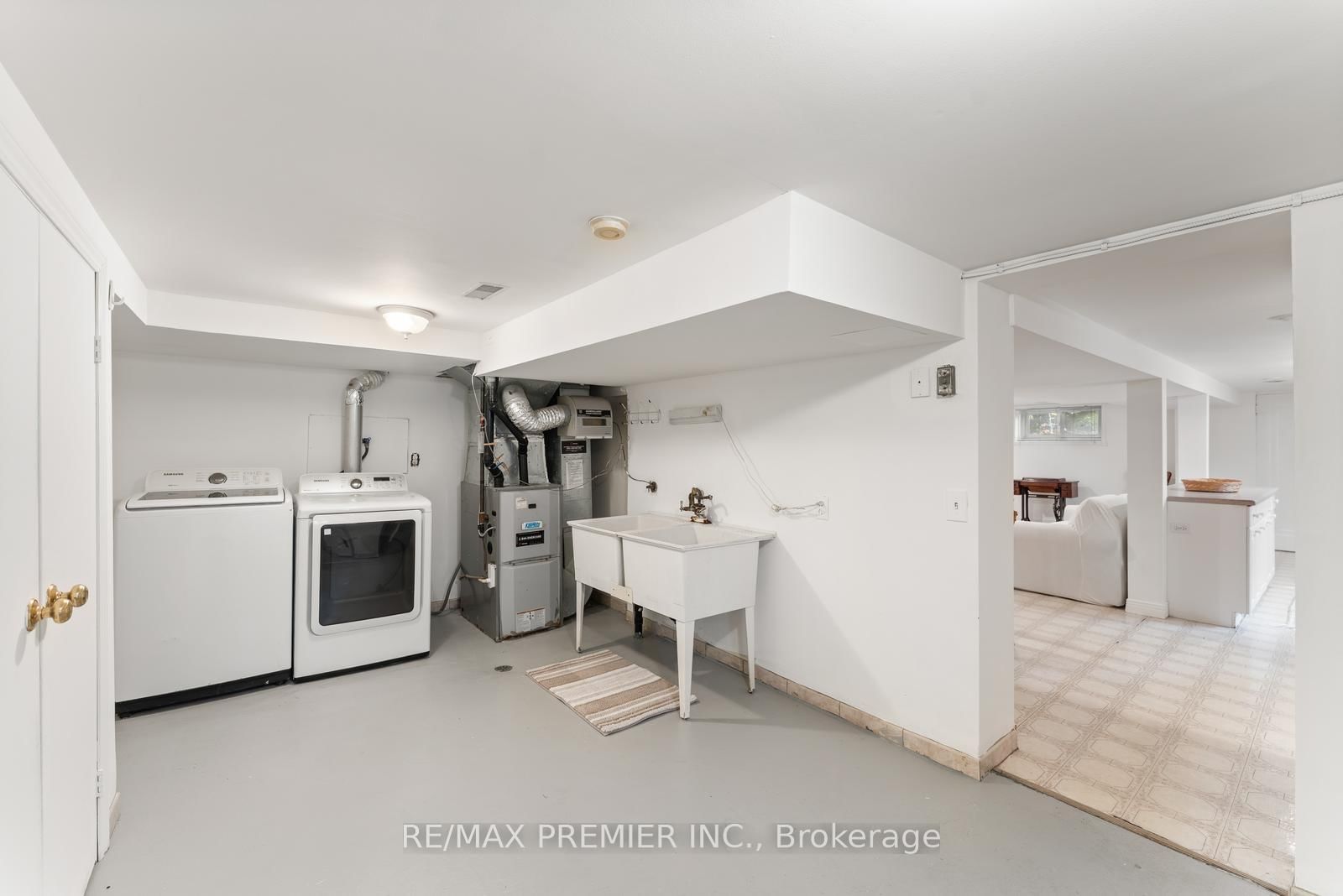 Listing Image 29