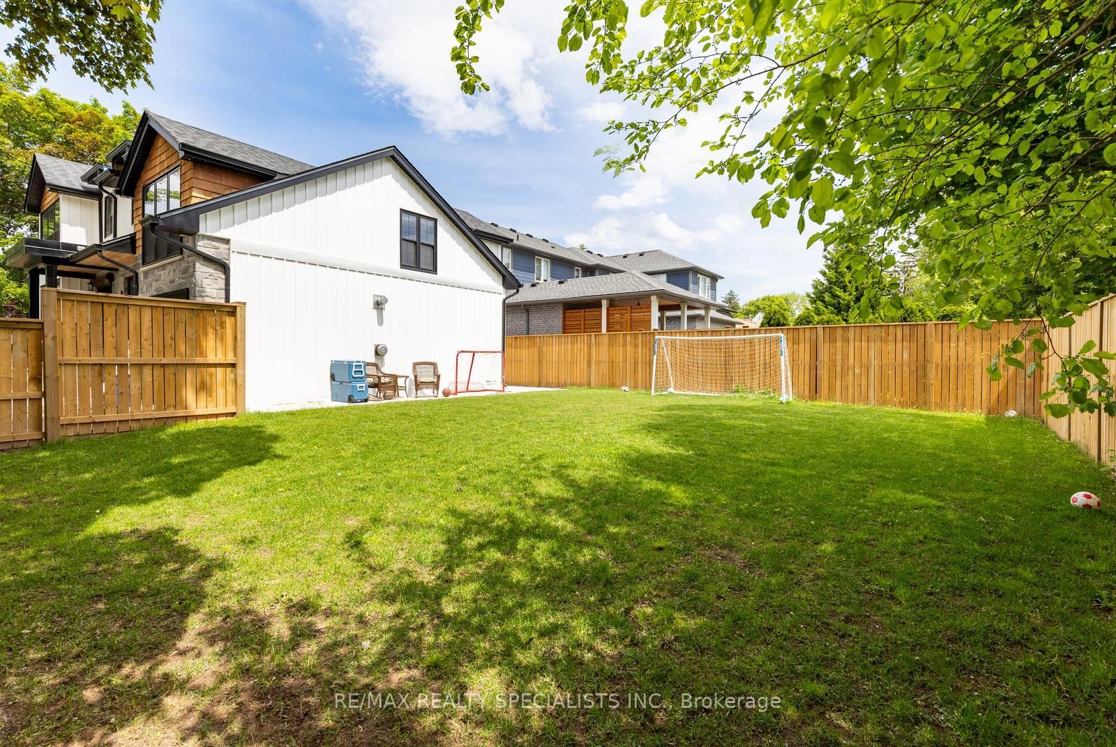 Listing Image 42