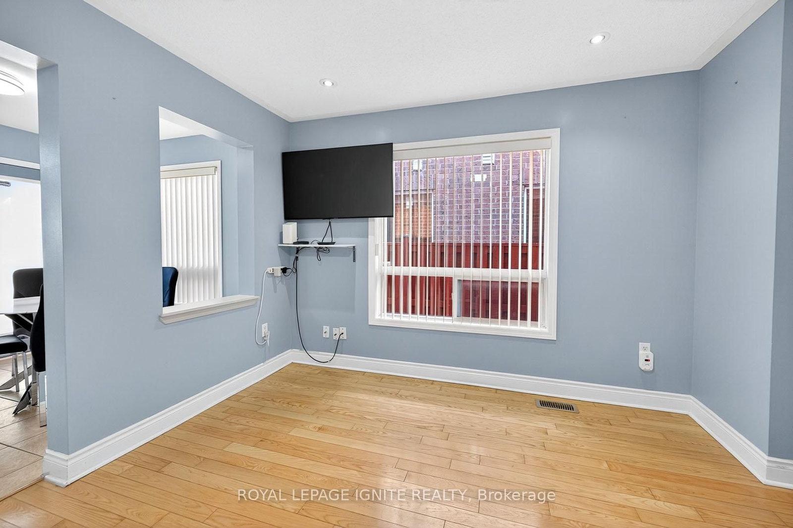 Semi-Detached House sold at 74 Dwyer Drive, Brampton, Ontario, L6S 0B1 - Gore Industrial North - MLS: W12377260