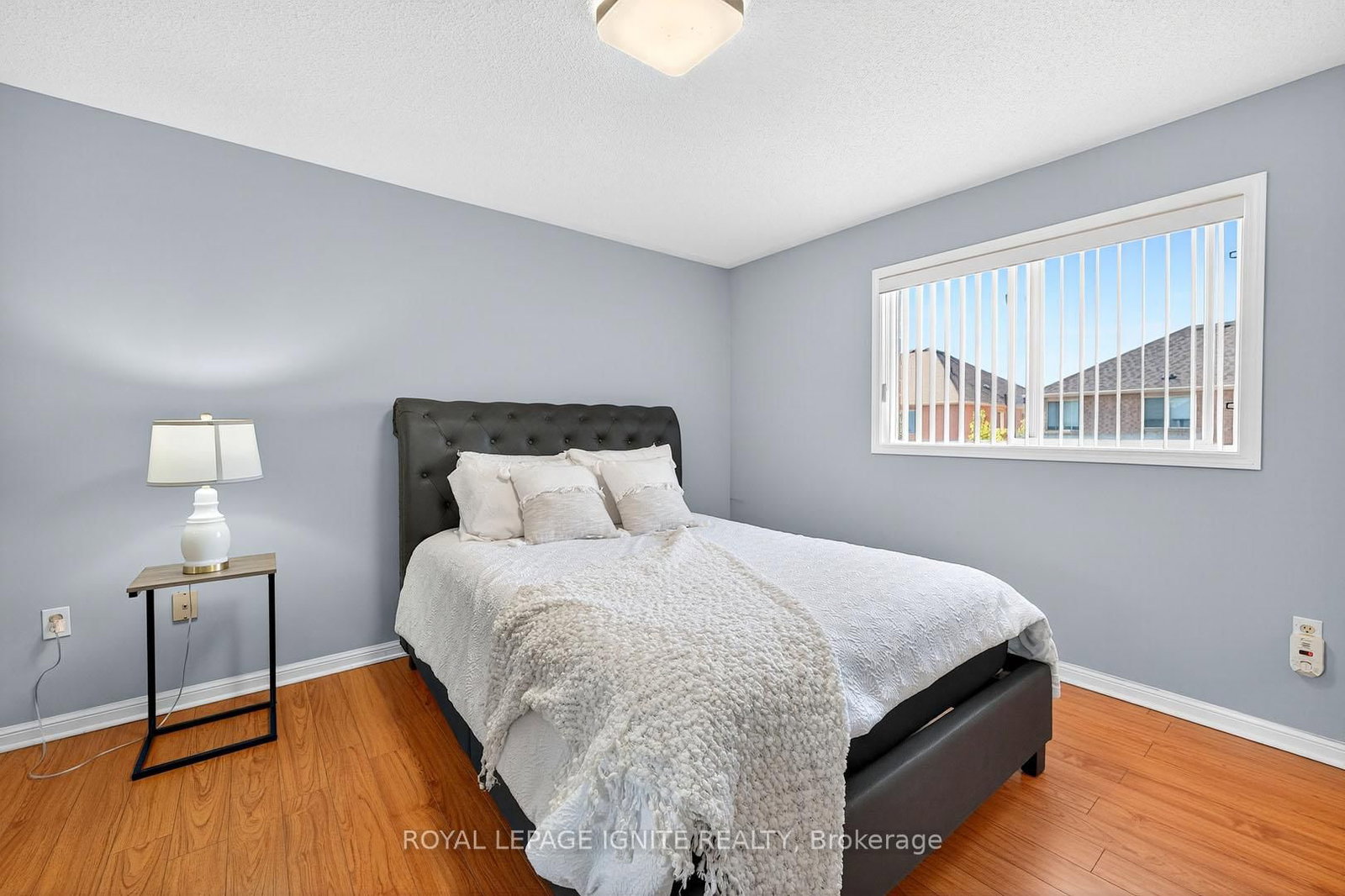 Semi-Detached House sold at 74 Dwyer Drive, Brampton, Ontario, L6S 0B1 - Gore Industrial North - MLS: W12377260