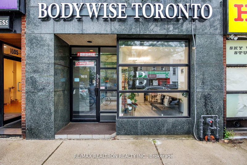 1611 Bloor St W, Toronto, M6P 1A6 | Image 3