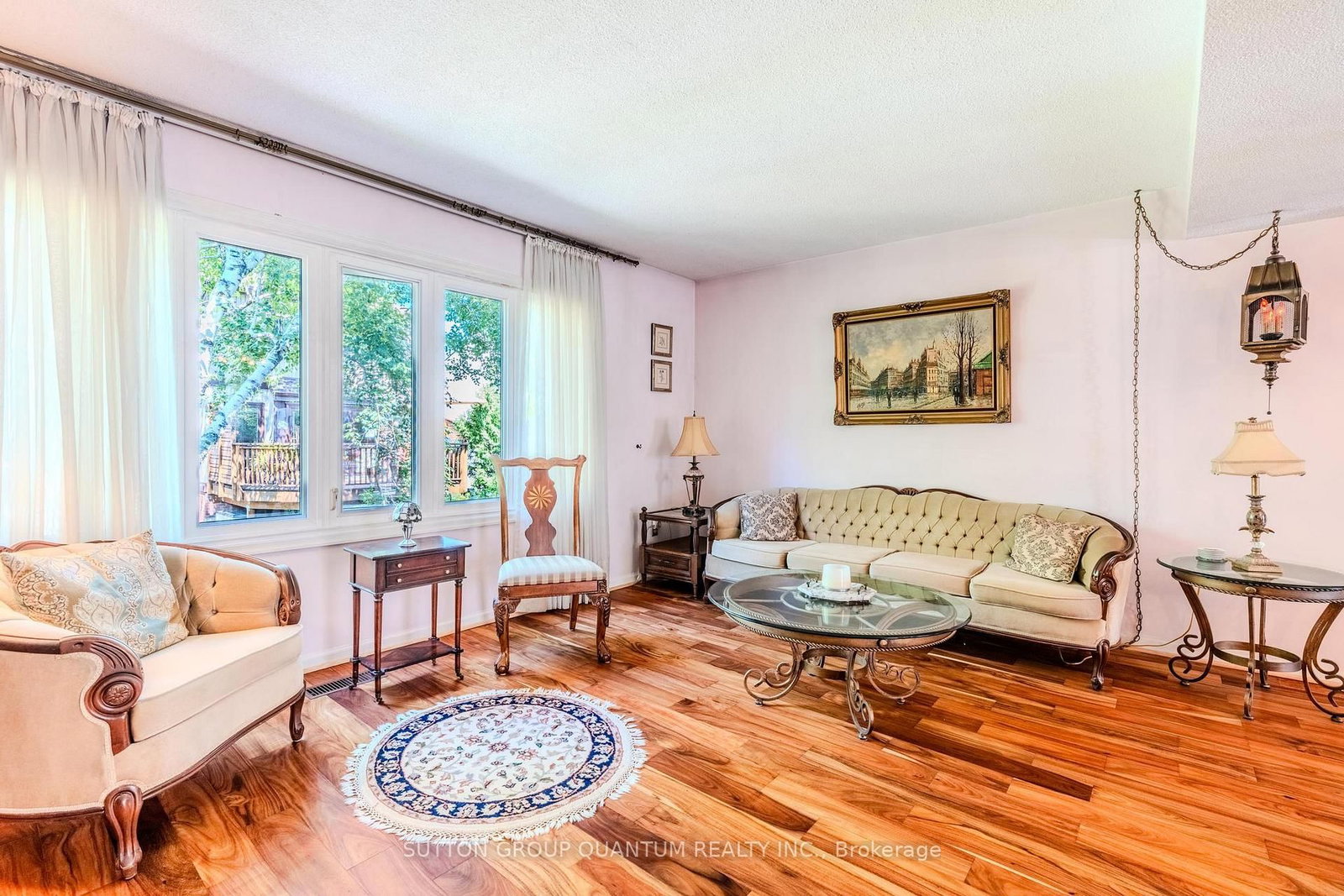 Listing Image 12
