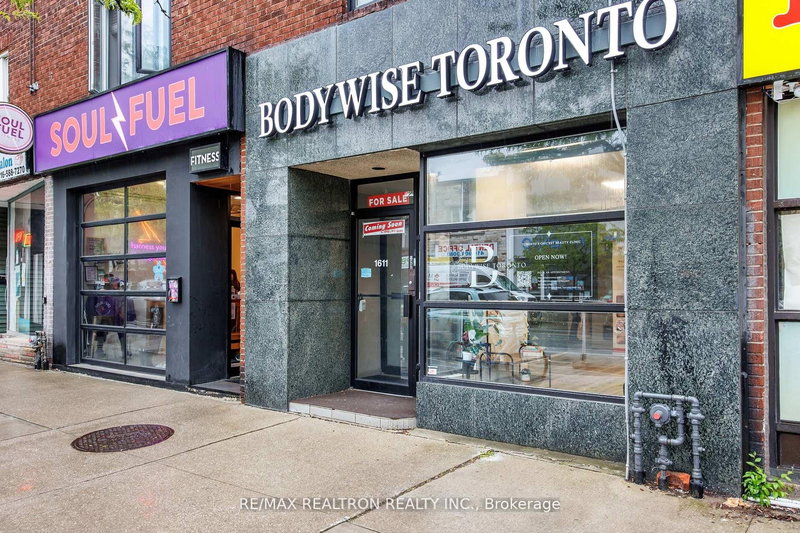 1611 Bloor St W, Toronto, M6P 1A6 | Image 3