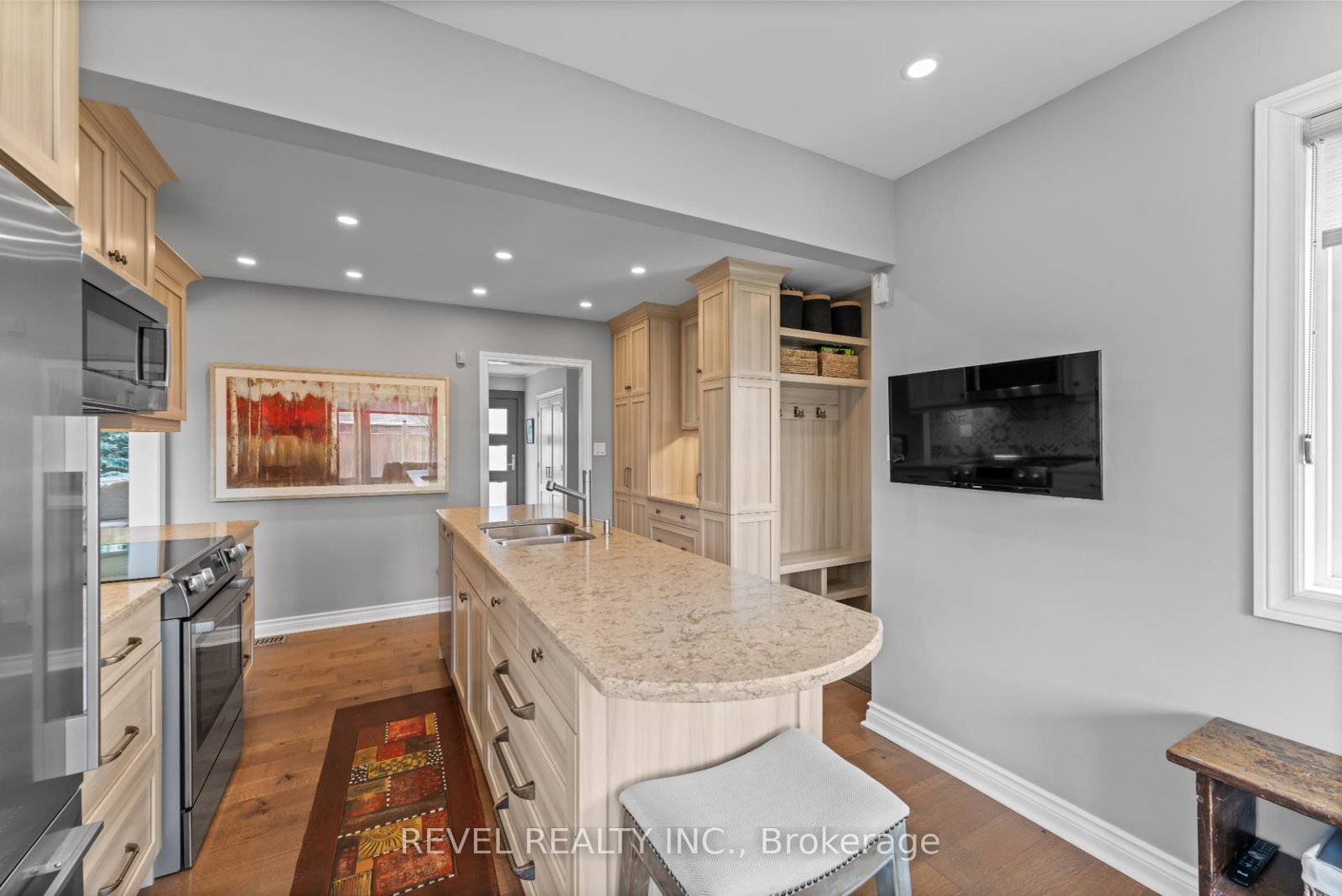 Listing Image 8