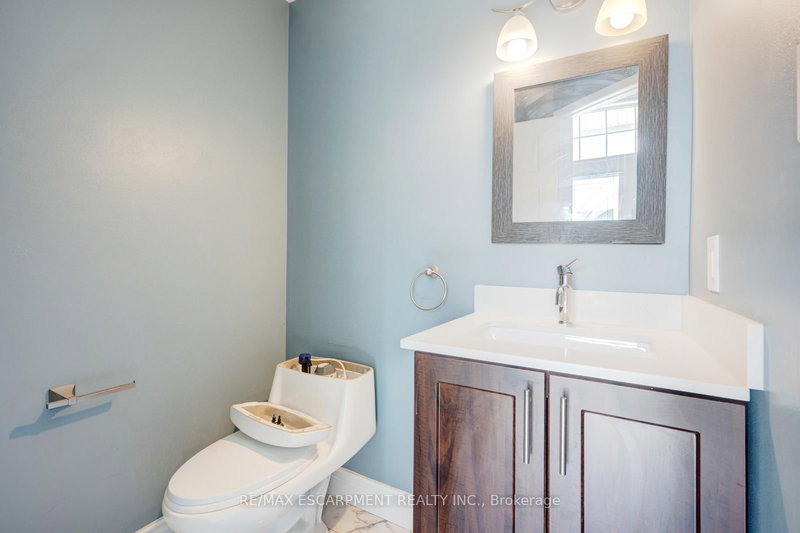 6544 Opera Glass Cres, Mississauga, L5W 1S1 | Image 3