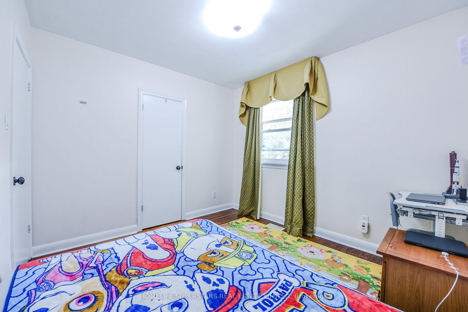 Listing Image 21