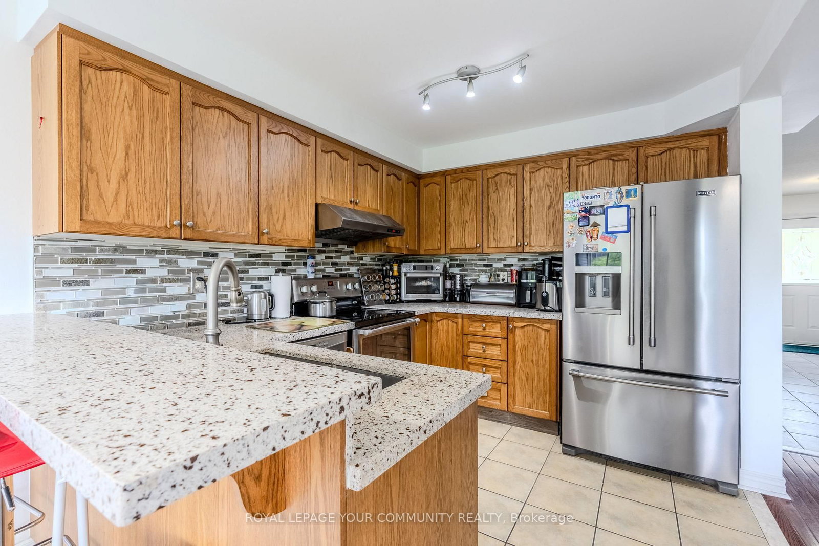 Listing Image 12