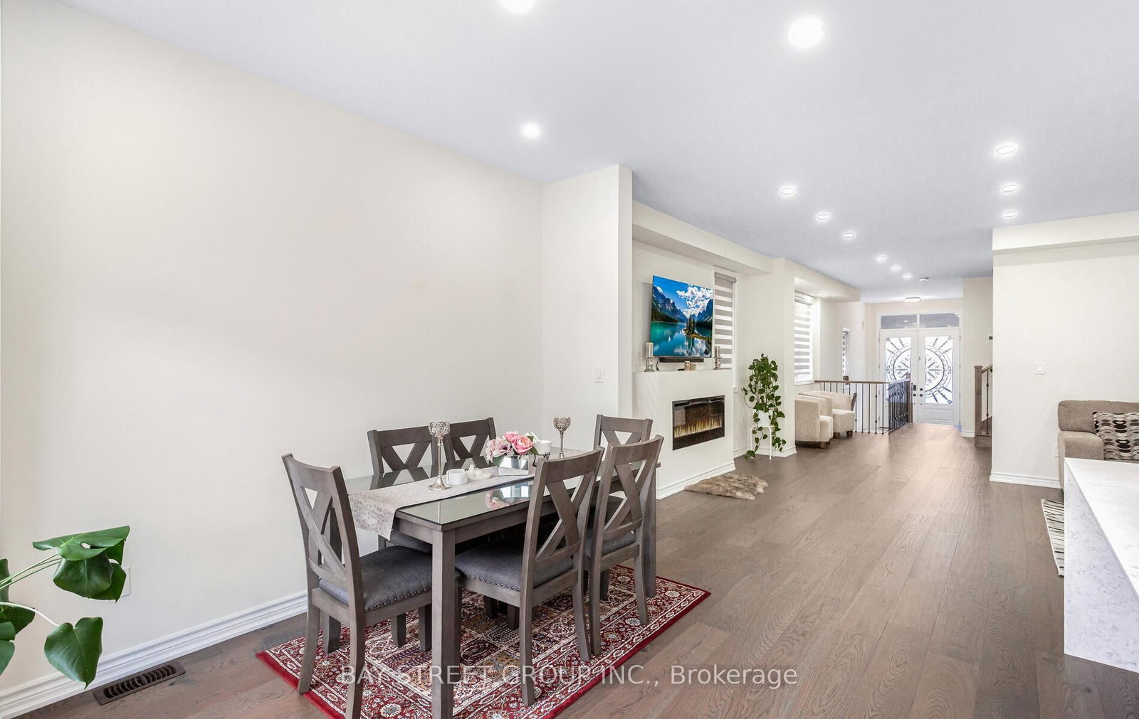 Listing Image 18
