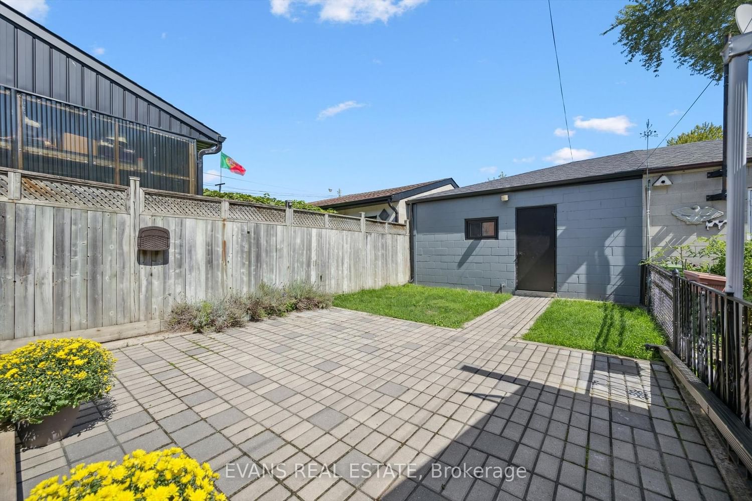 Listing Image 20