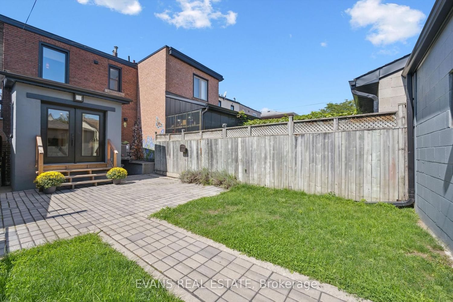 Listing Image 21