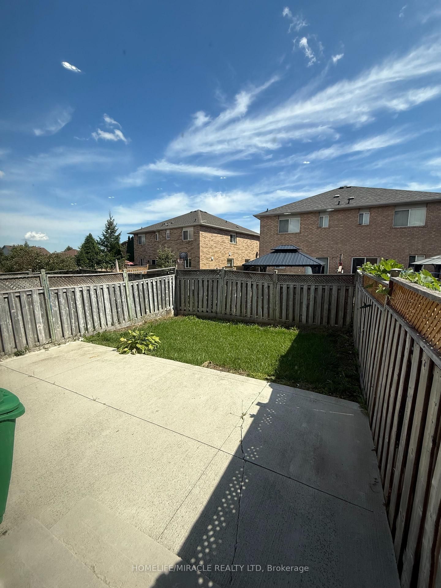 Listing Image 13