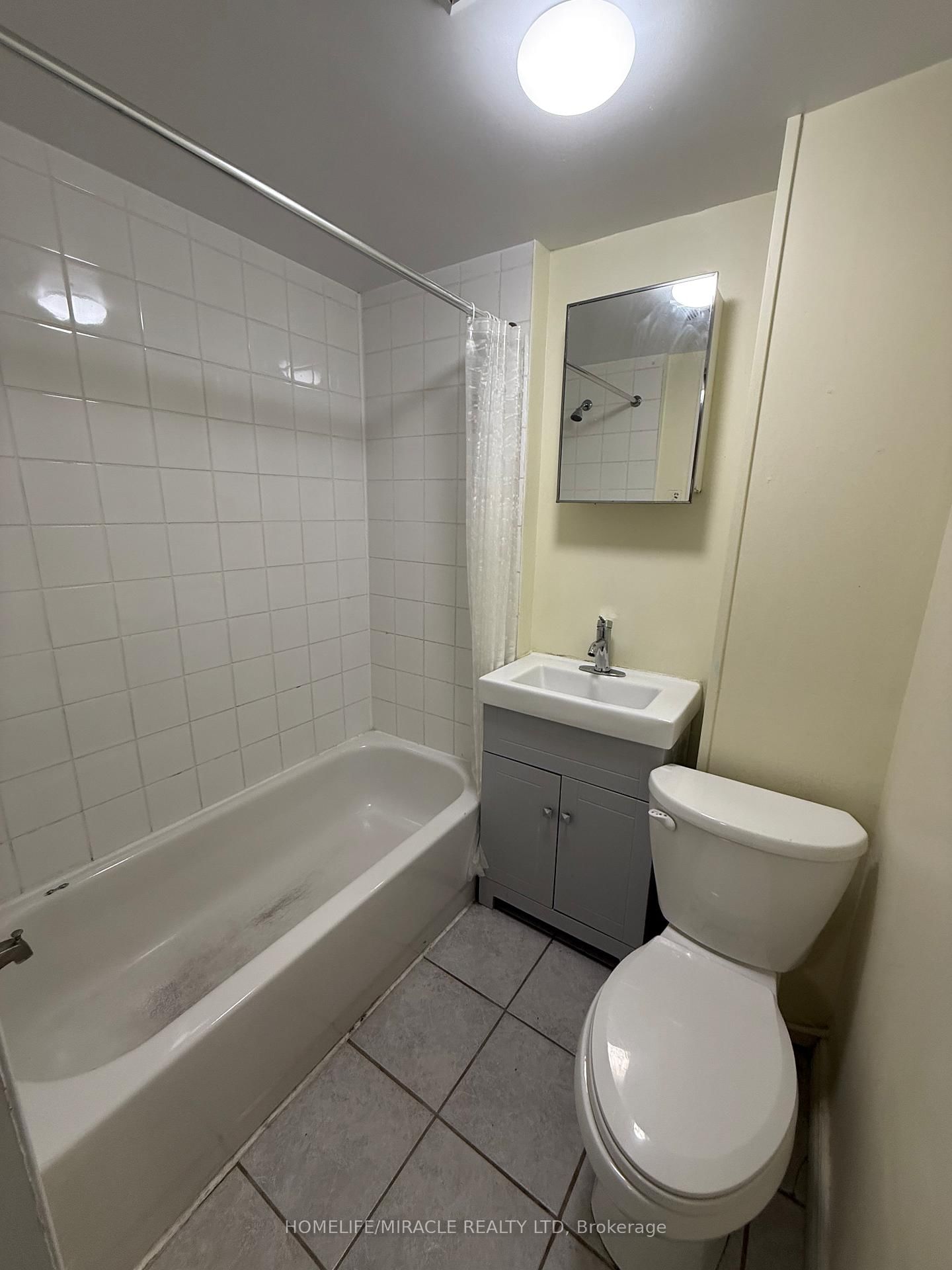 Listing Image 25