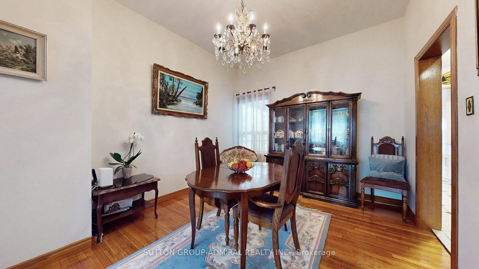 Listing Image 11