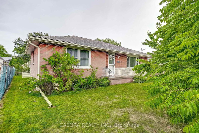 5446 Calvert Pl, Burlington, L7L 3H7 | Image 3