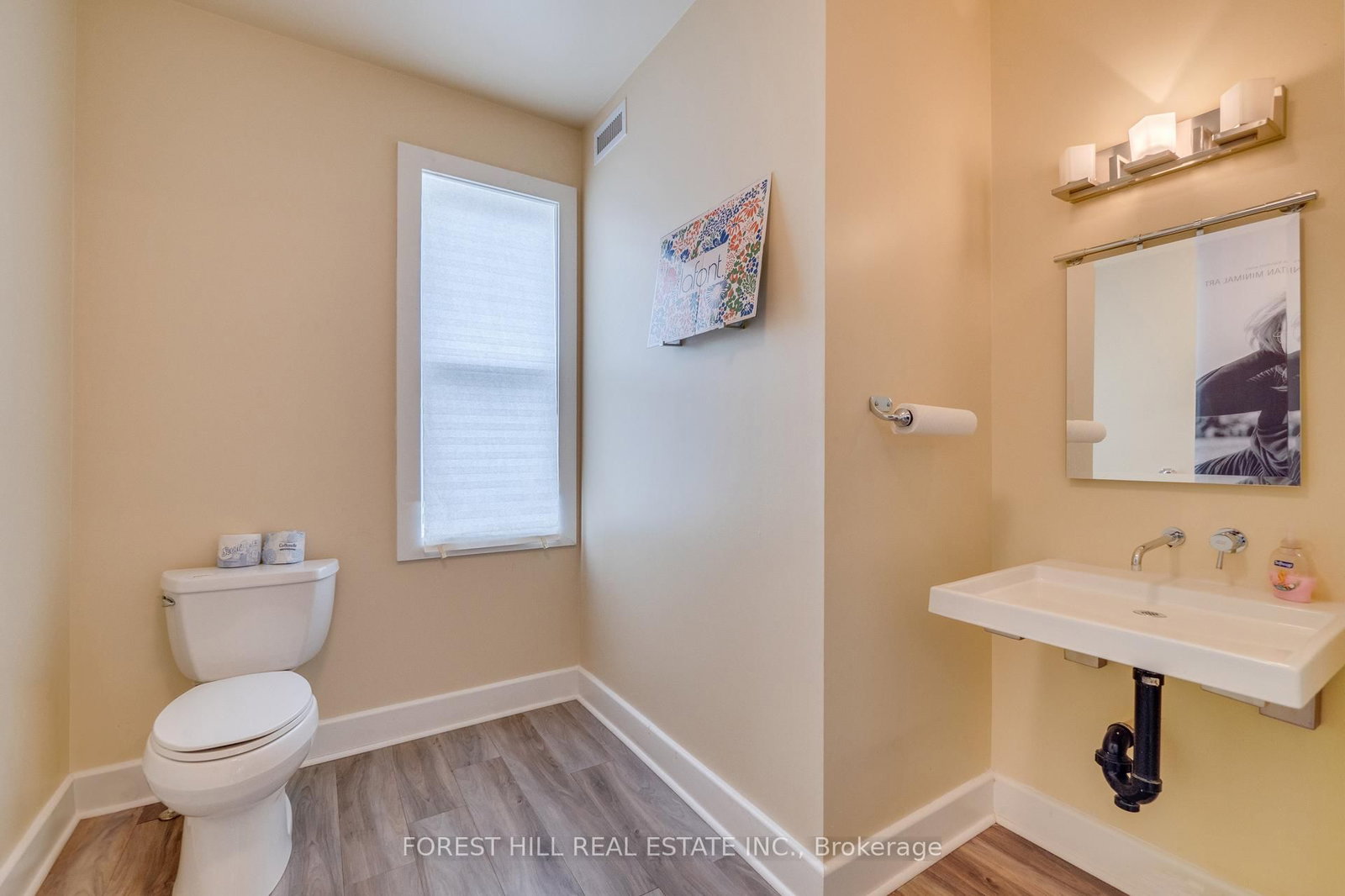 201 Queen Street S - Photo 13