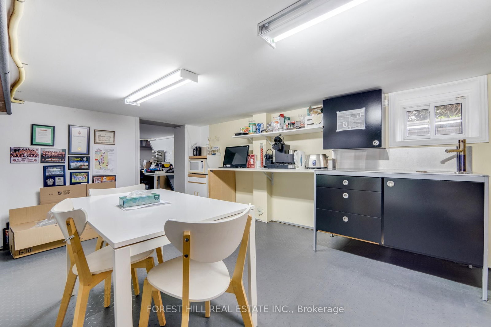 201 Queen Street S - Photo 14